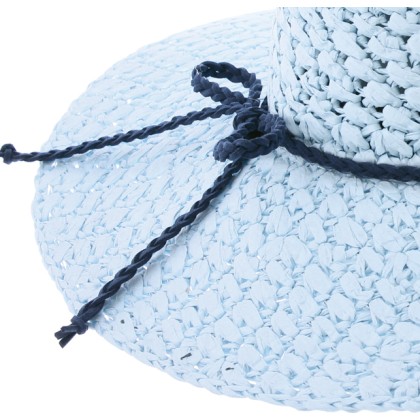 Capeline en paille papier unie avec fine ceinture tressée en faux cuir