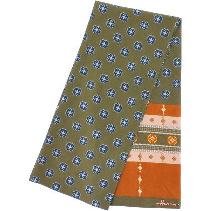 Foulard imprimé avec aspect soie. Dimension 140cmx15cm