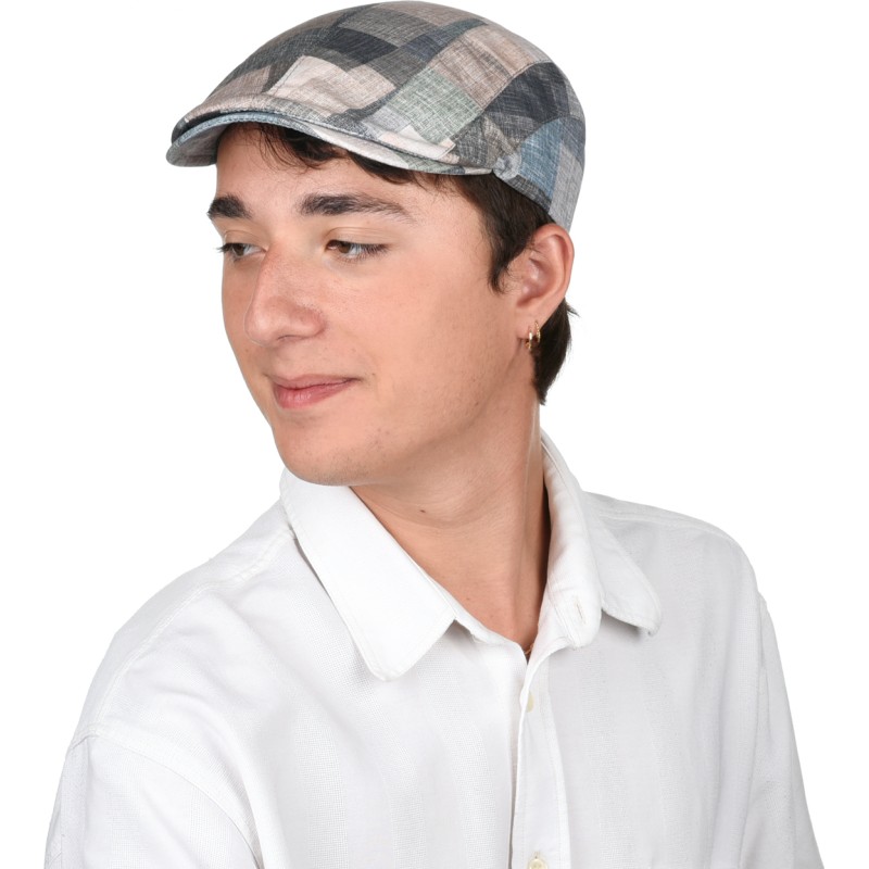 Casquette plate en patchwork de tissu Casquette plate en patchwork de tissu