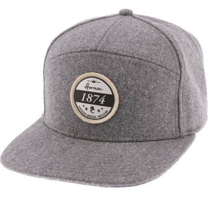 Casquette baseball style 'Camper' en feutre uni avec badge rond