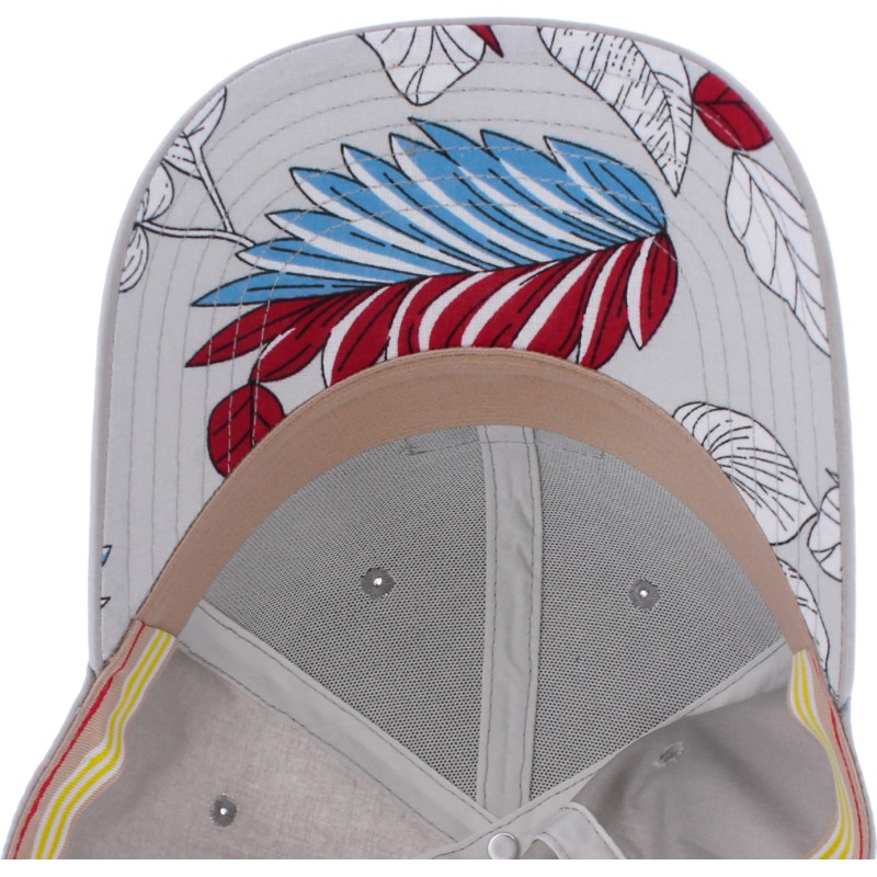 Casquette baseball en coton unie avec badge rectangulaire et dessous v