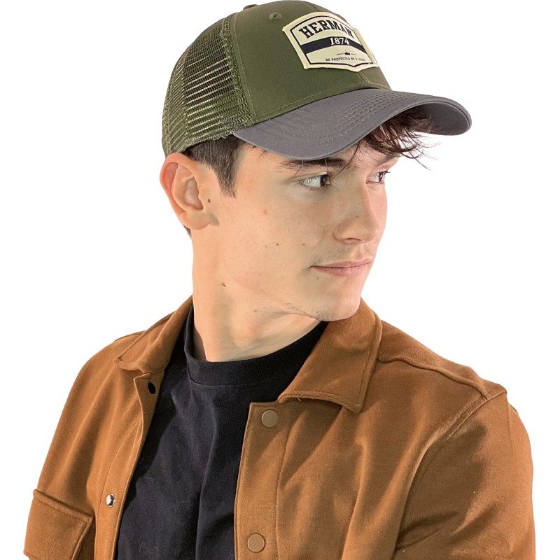 Casquette trucker bicolore, fermeture plastique "snapback" Casquette trucker bicolore, fermeture plastique "snapback"