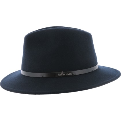 Chapeau grand bord adulte avec une fine ceinture en cuir