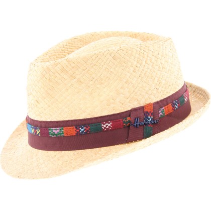Chapeau petit bord en raphia