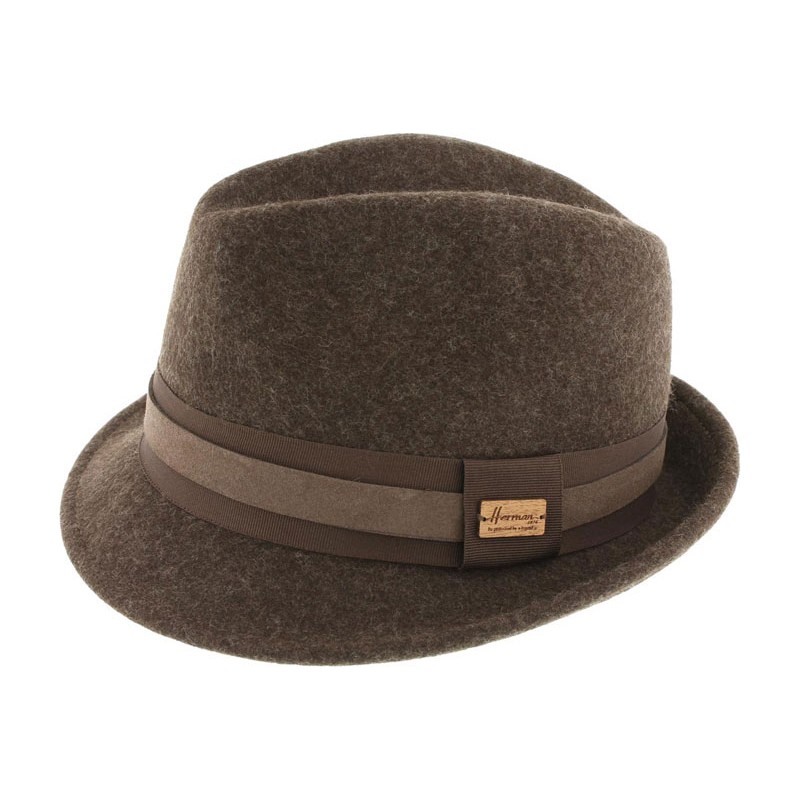 Chapeau petit bord