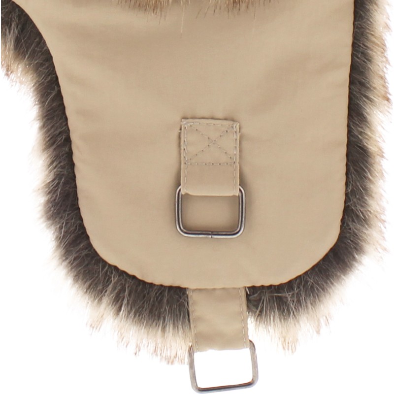 Chapka en fausse fourrure, avec 2 positions de fermeture Chapka en fausse fourrure, avec 2 positions de fermeture