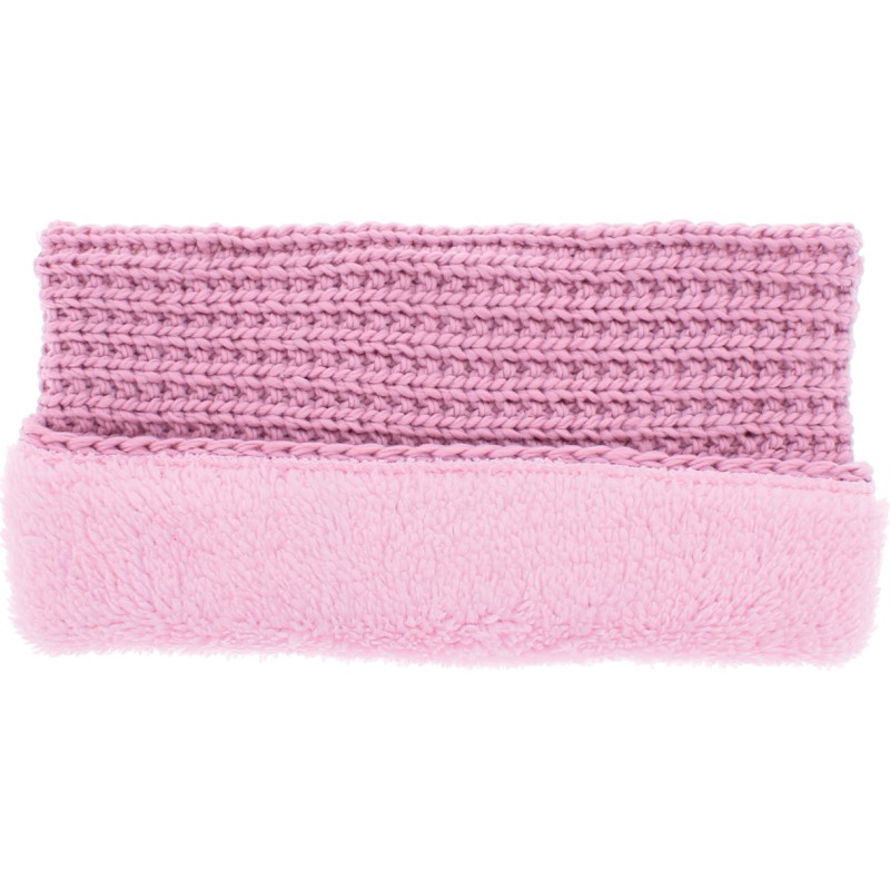 neckband knitted with 80% recycled plastic thread. Lined in ultra soft