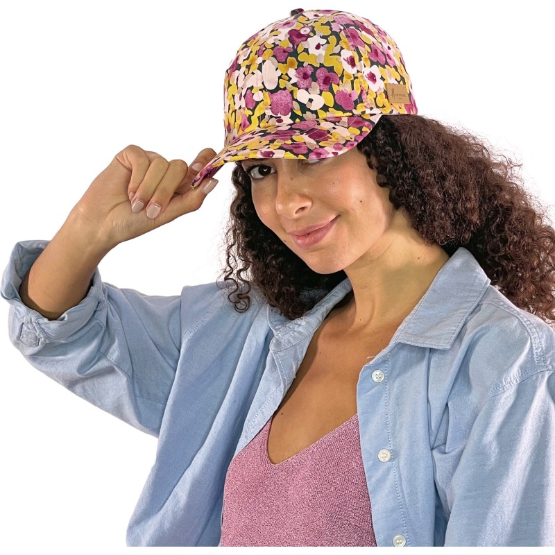 Casquette baseball à fleurs. Fermeture velcro Casquette baseball à fleurs. Fermeture velcro