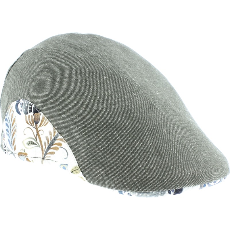 Casquette plate unie avec tissu à motifs sur les cotés Casquette plate unie avec tissu à motifs sur les cotés
