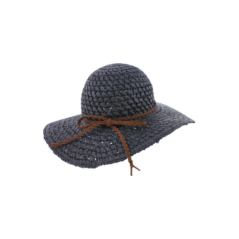 Capeline en paille papier unie avec fine ceinture tressée en faux cuir